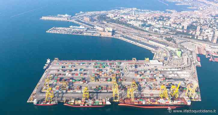 Trieste, la solidarietà dei portuali contro i licenziamenti del gruppo Wärtsilä: bloccati 12 grandi motori industriali