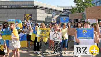 Ukrainer fordern in Wolfsburg die Freilassung gefangener Soldaten
