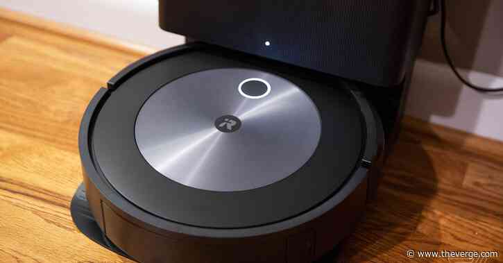 iRobot’s poop-avoiding Roomba j7 vacuum is on sale for $200 off today