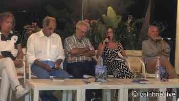 SOVERATO (CZ) – Successo per la presentazione del libro di Pantaleone Sergi - Calabria Live