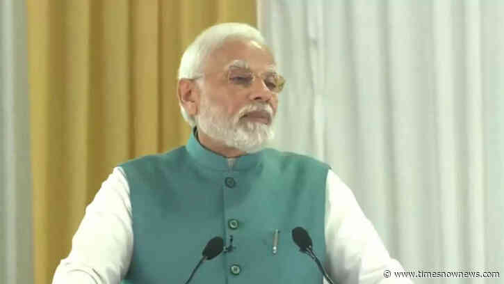 Watch: PM Narendra Modi meets India's medal-winners from 2022 Commonwealth Games - Times Now