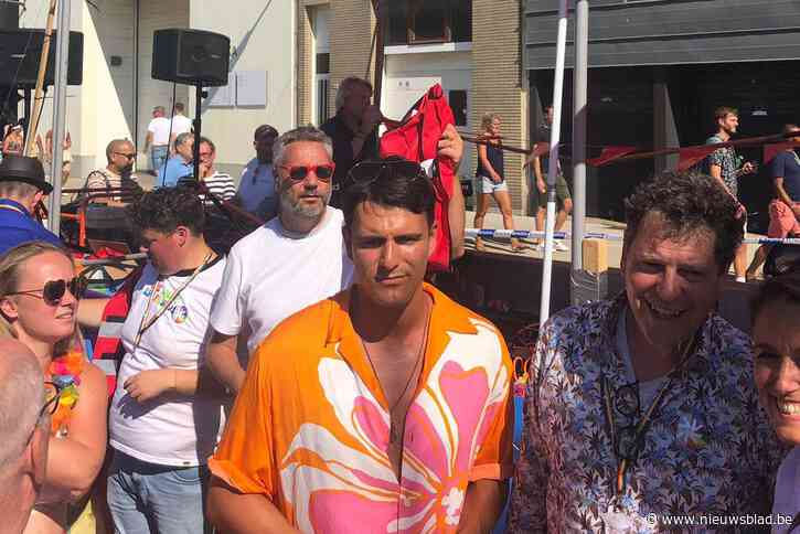 Vooruit-voorzitter Conner Rousseau geniet met volle teugen van Antwerp Pride: “Zelden zo naakt rondgelopen in het openbaar”