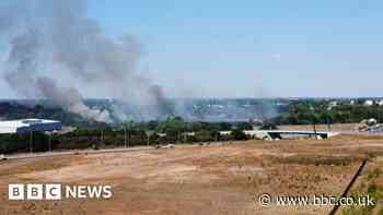 Huge fire rips through Coventry sports field - BBC