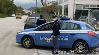 Fabriano, ritorna dopo aver dato in escandescenze e viola il foglio di via: denunciato - il Resto del Carlino