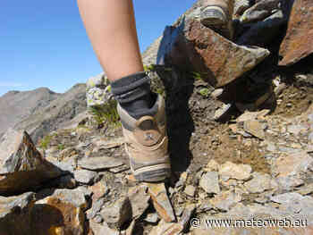 Catania: soccorso un turista infortunatosi lungo un sentiero che conduce ai Laghetti della Riserva Natural ... - MeteoWeb