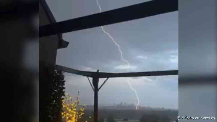 Residents escape Wildwood home struck by lightning during Friday storm