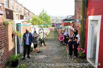 Blackburn with Darwen Council clean up plea - Lancashire Telegraph