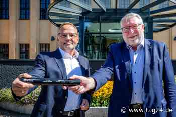 Chemnitz: Neuer Landrat in Mittelsachsen - Damm übergibt an Neubauer - TAG24