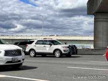Rhode Island State Police investigate motorcycle crash on I-95 - WLNE-TV (ABC6)