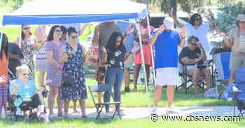 'We're just covering our children in prayer': Aurora ministry leaders hold back to school prayer gathering - CBS Colardo