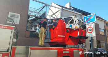 Terrasbrand aan spoorweg in Ledeberg: straat afgesloten | Gent | hln.be - Het Laatste Nieuws