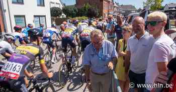 Michael Vanthourenhout schiet Ronde van Oost-Vlaanderen op gang in Massemen - Het Laatste Nieuws