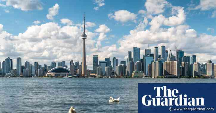 Toronto blackout puts top businesses in the dark and forces mall evacuation