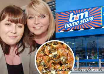 Sisters thanks stranger for random act of kindness after paying for their mum's shopping