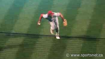 Daily Dash: Kwan shows off the leather and Bohm's barehanded throw to 1st - Sportsnet.ca