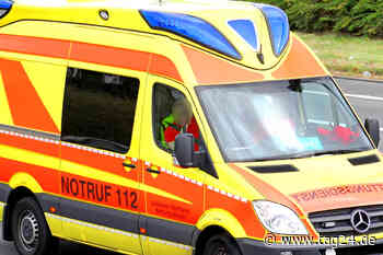 Mann beleidigt Fahrgäste im Zug: Kurz nach seinem Rauswurf in Attendorn, fährt ihn die Bahn an - TAG24