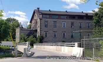 Fire chief: Drivers following one-way rule on Carleton Place back bridges - Ottawa Valley News
