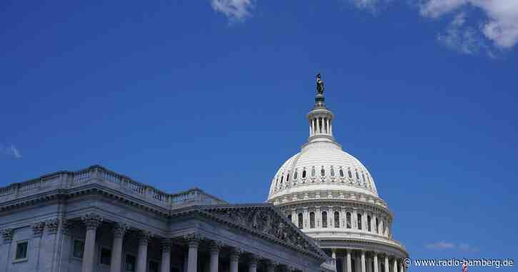 Mann fährt in Absperrung bei US-Kapitol und erschießt sich