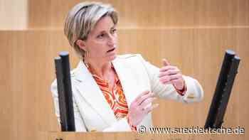 Arbeitsmarkt - Stuttgart - Wirtschaftsministerin will Krisen-Kurzarbeitergeld - Wirtschaft - Süddeutsche Zeitung - SZ.de