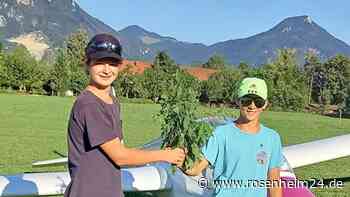 Mit 14 Jahren allein in der Luft: Das macht die Leistung zweier Brannenburger Piloten so besonders
