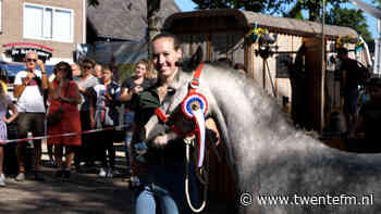 KIJK TERUG: Paarden- en ponymarkt Enter trekt ruim 10.000 bezoekers - Twente FM