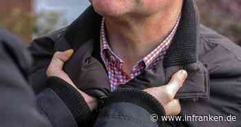 Kronach: Betrunkener stoppt Auto und steigt auf Dach - Mitfahrer zerrt Störenfried vom Auto