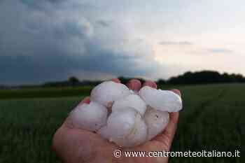 METEO - Violenta GRANDINATA con CHICCHI come noci ha colpito ieri il litorale di BAUNEI, Sardegna; il video - Centro Meteo italiano