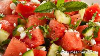 Erfrischende Abkühlung aus dem Teller: So bereiten Sie einen leckeren Wassermelonen-Salat zu