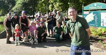 Hero Hull ‘parky’ who rescued a baby from drowning in a pond retires from Pearson Park - Hull Live