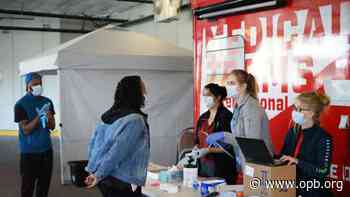 Mobile medical, dental care clinics expand in Oregon and Washington - Oregon Public Broadcasting