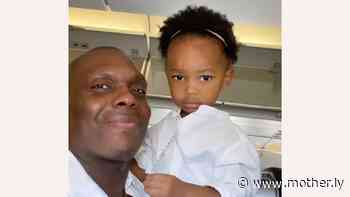 Dad threatened with arrest for holding his 2-year-old on his lap during Frontier flight - Motherly Inc.