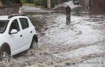 Allerta gialla maltempo, violento temporale all'alba si abbatte su Roma - Fanpage.it