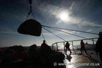 Greenpeace planning 'boulder barrier' in Cornish marine protected zone - St Helens Star