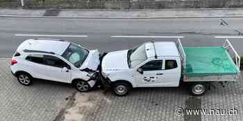 Steinen SZ: PW nach Selbstkollision in Brand geraten - Nau.ch