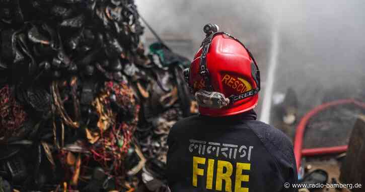 Bangladesch: Sechs Tote bei Brand in Plastikfabrik