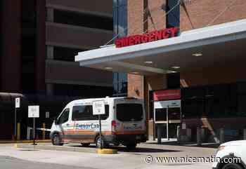 L'agresseur de Rushdie revenu "changé" d'un voyage au Liban, selon sa mère