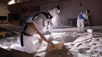 Watch a NASA moon rover complete a lunar obstacle course (video)