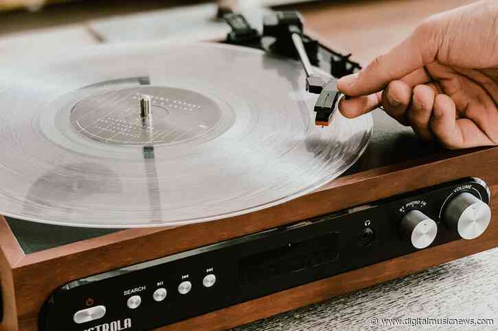 Is the Vinyl Logjam’s End In Sight? Record Manufacturer elasticStage Announces £3.5 Million Raise, Promises ‘Drastically Shorter Lead Times’