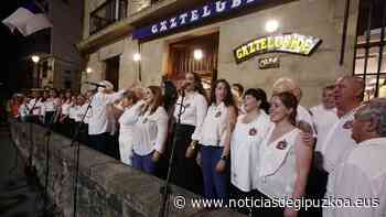 Tradicional interpretación del Festara! a cargo del coro de Gaztelubide - Noticias de Gipuzkoa