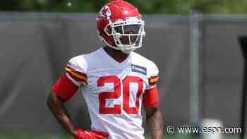 Best of Monday at NFL training camps: Justin Reid takes reps at kicker, Patriots and Panthers prep for joint practices