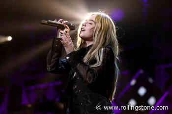 Sabrina Carpenter Is Taking Her Emails on the Road With Fall Tour