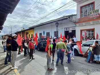Dejan sin agua a más de mil antorchistas en Coatepec - El Demócrata