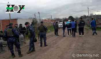 Tensión por un desalojo en Olmos - Diario Hoy