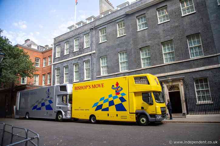 PM only doing 'urgent' work on second holiday as removal vans arrive at No 10 - The Independent