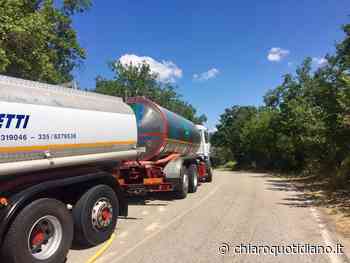 Da due giorni senz'acqua, a Lentella all'opera le autobotti per riempire il serbatoio del paese - Chiaro Quotidiano