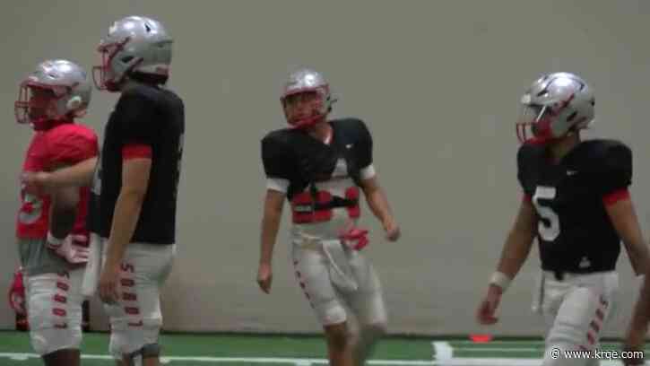 Isaiah Chavez in a familiar spot with Lobo football