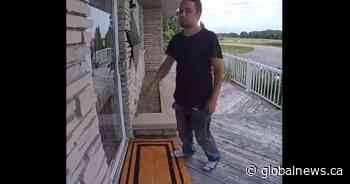 Shoeless suspect wanted after Innisfil break-in: police - Global News