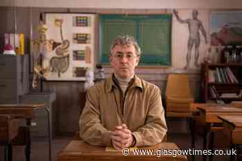 Ex-classmate of trickster 'Brandon Lee' makes movie about scam with Alan Cumming - Glasgow Times