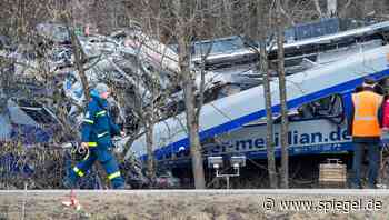 Bad Aibling: Fahrdienstleiter versuchte, Züge per Notruf zu stoppen - DER SPIEGEL