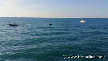 Gommone in avaria a due miglia dalla costa, rimorchiato in porto - Termoli Online